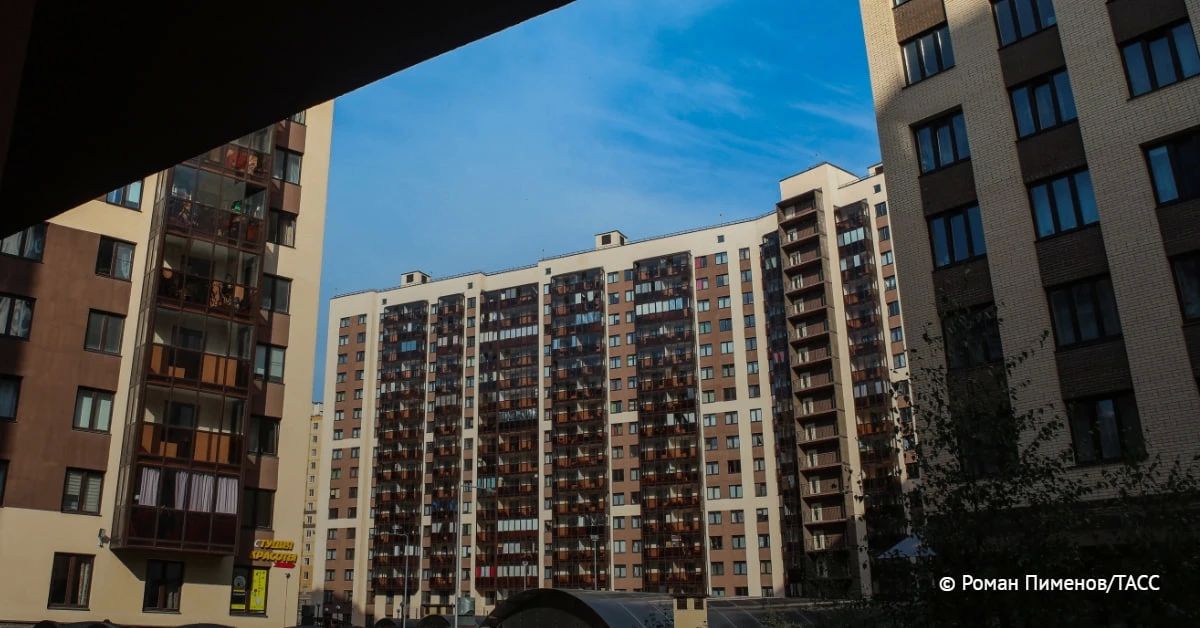 Доля Ленобласти в общем объеме продаж жилья в Санкт-Петербургской агломерации увеличилась с 22% в 2020 году до 44% в 2026 году
