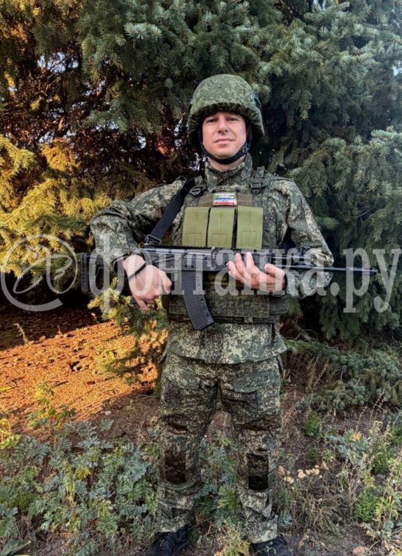 Экс-депутат Госдумы от Петербурга Михаил Романов подписал контракт с Минобороны