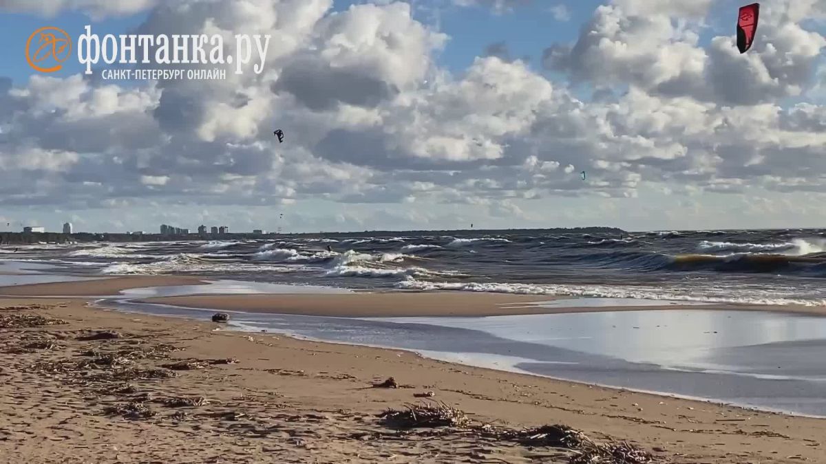 Шторм и солнце добавили Петербургу красоты