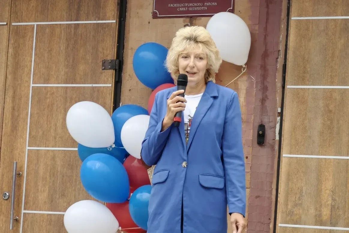 Галина Королева получила мандат сенатора Кутепова в петербургском парламенте