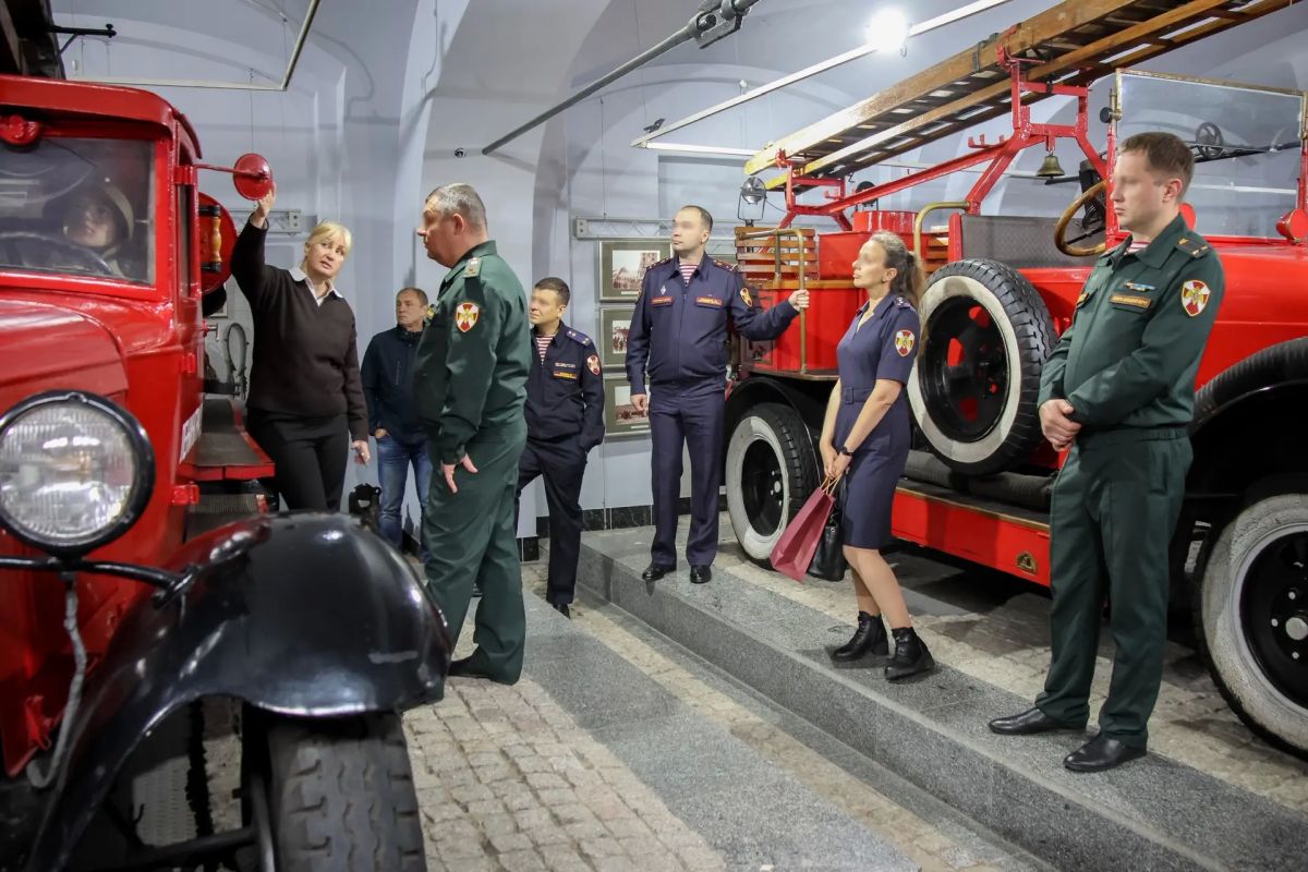 В Санкт-Петербурге проведен учебно-методический сбор с должностными лицами органов управления ведомственной пожарной охраны Северо-Западного округа войск национальной гвардии Российской Федерации В Санкт-Петербурге проведен учебно-методический сбор с должностными лицами органов управления ведомственной пожарной охраны Северо-Западного округа войск национальной гвардии Российской Федерации