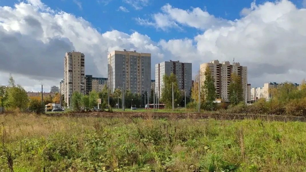 На улице Маршала Казакова снесли недострой