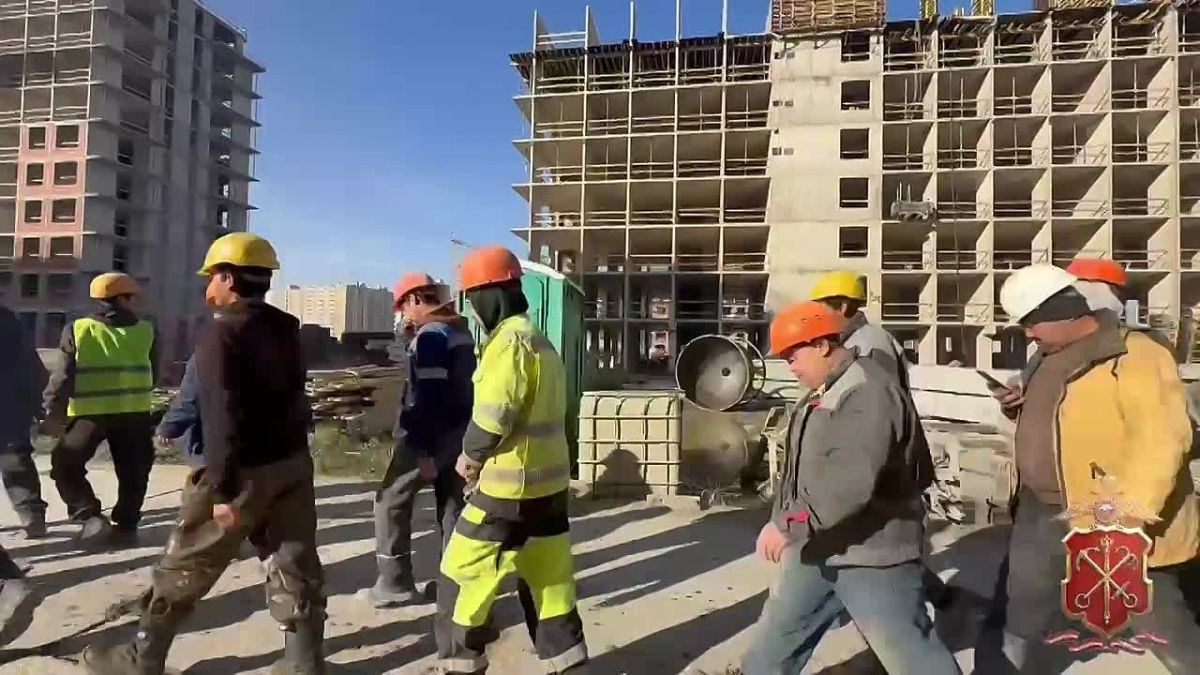 В поисках нелегалов полицейские пришли с проверкой в Новоселье
