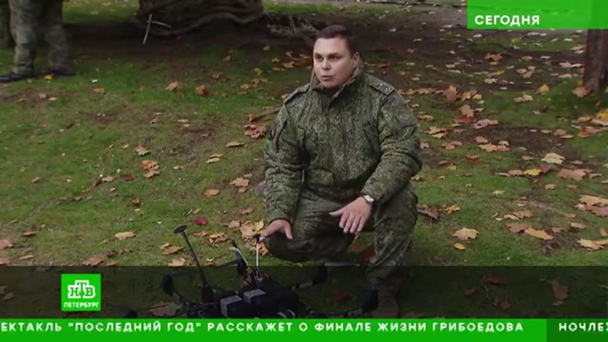 На базе ВМФ в Ленинградской области моряки учат бойцов других армейских специальностей «летать»