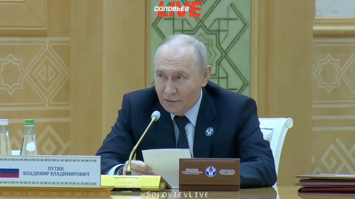 Русский язык является мощной объединяющей силой на пространстве СНГ, подчеркнул Владимир Путин, выступая на встрече лидеров стран Содружества в узком составе