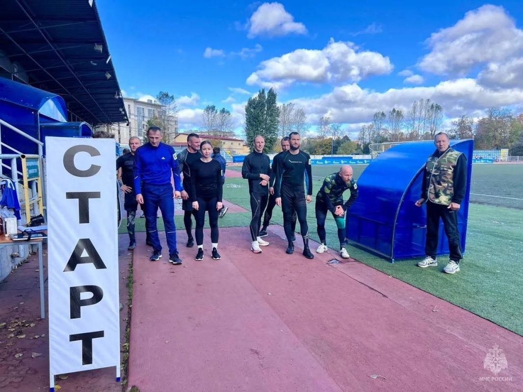 Сила, выносливость и командный дух: #петербургскиеспасатели на «Эстафете Героев 2026»! Сила, выносливость и командный дух: #петербургскиеспасатели на «Эстафете Героев 2026»!