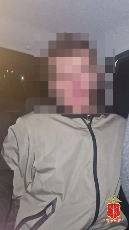 В Кировском районе полицейские задержали подозреваемую в краже денег у пожилой соседки