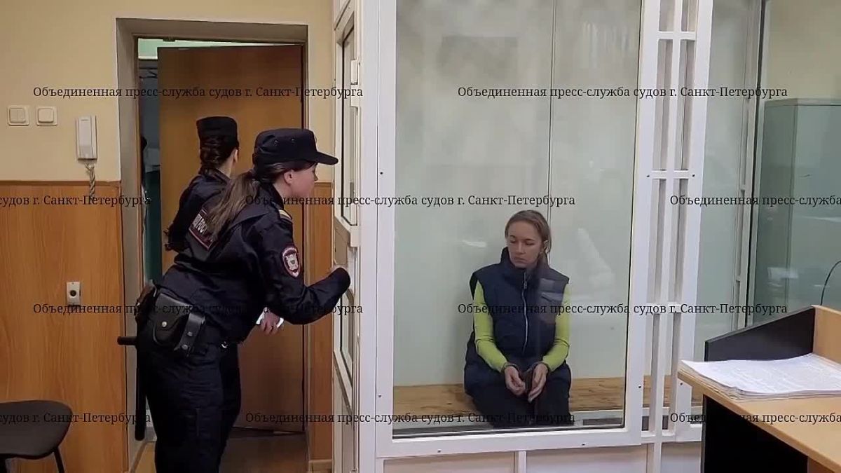 Жительница Петербурга пыталась убить 12-летнего сына с помощью уксуса