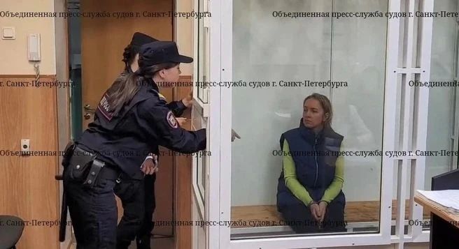 «Я больше не вывожу...». Мать, которая пыталась убить 12-летнего сына уксусной кислотой, воспитывала троих детей