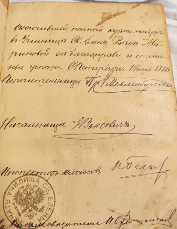 «Рыночная стоимость может доходить до миллиона»: петербуржец продает собрание сочинений Льва Толстого «Рыночная стоимость может доходить до миллиона»: петербуржец продает собрание сочинений Льва Толстого