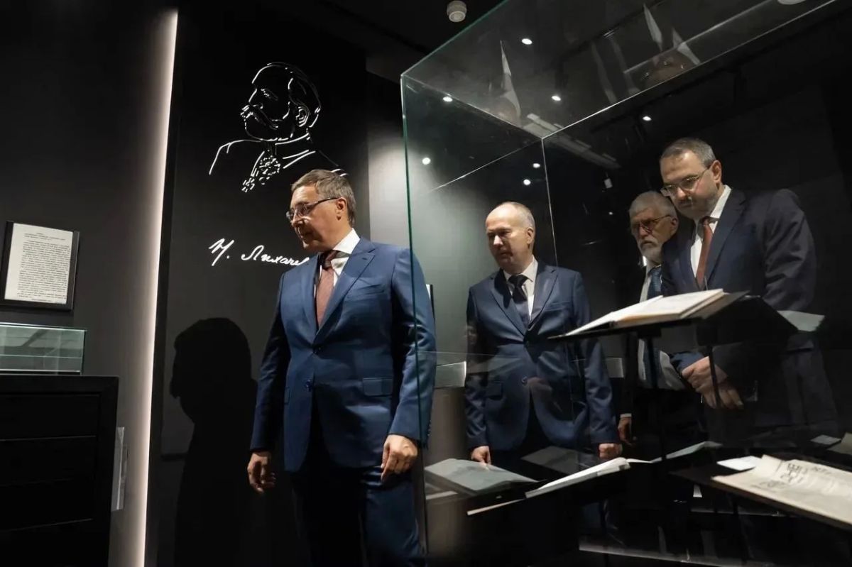 Валерий Фальков выступил на открытии Всероссийской научной конференции «В.М. Ковальчук — историк обороны и блокады Ленинграда» в Санкт-Петербурге Валерий Фальков выступил на открытии Всероссийской научной конференции «В.М. Ковальчук — историк обороны и блокады Ленинграда» в Санкт-Петербурге