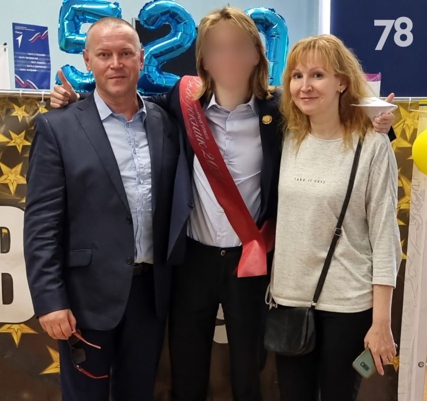 «Был замкнутым, но трудолюбивым»: учительница рассказала о юноше, подозреваемом в убийстве матери