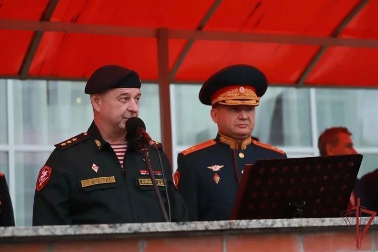 В Санкт-Петербурге отметили 82-ю годовщину Военной академии Росгвардии В Санкт-Петербурге отметили 82-ю годовщину Военной академии Росгвардии