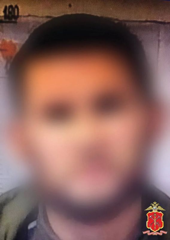 Изнасиловали, избили и подвесили на кран-балке: в Пушкине четверо мужчин убили с особой жестокостью петербуржца Изнасиловали, избили и подвесили на кран-балке: в Пушкине четверо мужчин убили с особой жестокостью петербуржца