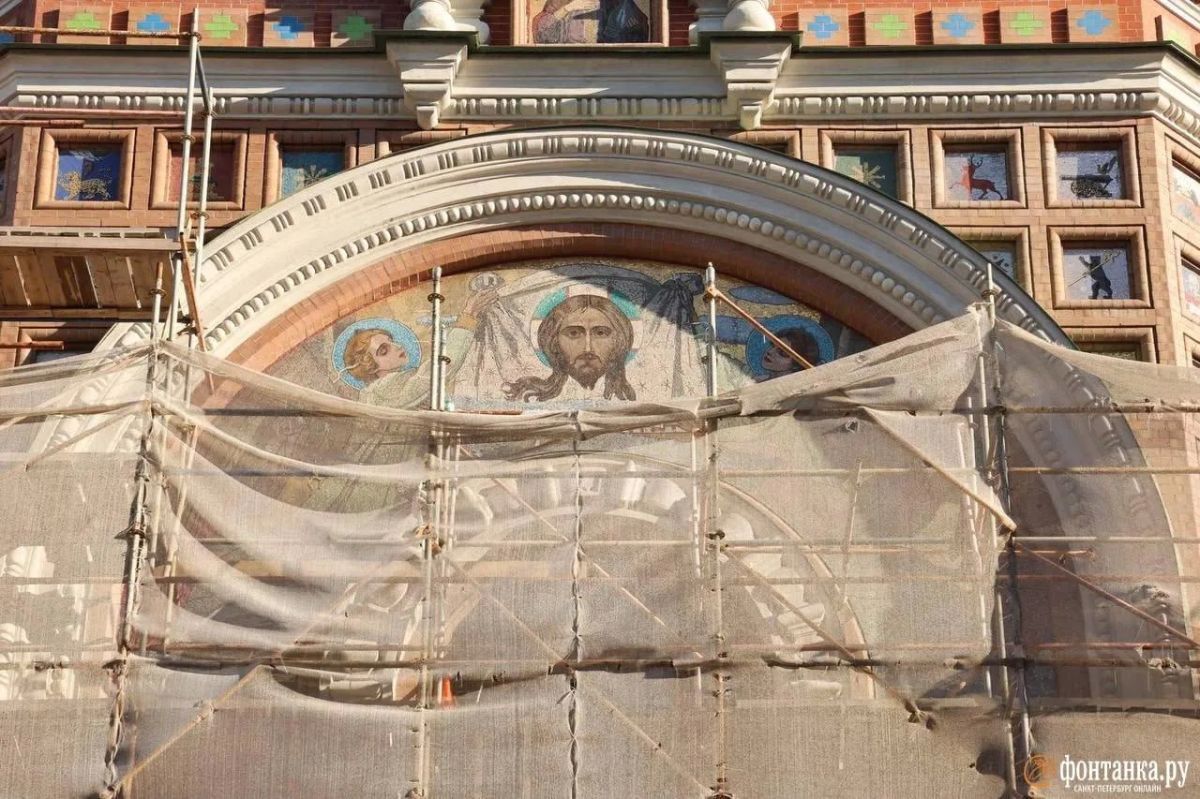 Спас на Крови очищается от строительных лесов? В соцсетях вспоминают старую легенду о том, что когда реставрация завершится, должна случиться катастрофа Спас на Крови очищается от строительных лесов? В соцсетях вспоминают старую легенду о том, что когда реставрация завершится, должна случиться катастрофа