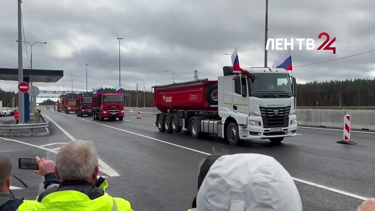 Вот так - победными гудками - в Ленинградской области завершился основной этап реконструкции трассы А-181 «Скандинавия»