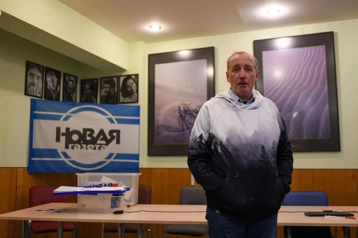 Идёт обыск у главреда «Новой газеты»* Сергея Соколова