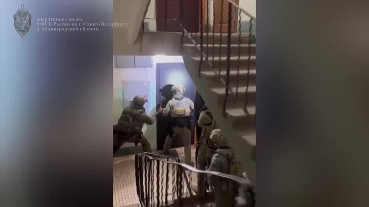 При силовой поддержке спецназа Росгвардии пресечена деятельность группы лиц, подозреваемых в совершении тяжких преступлений в Санкт-Петербурге