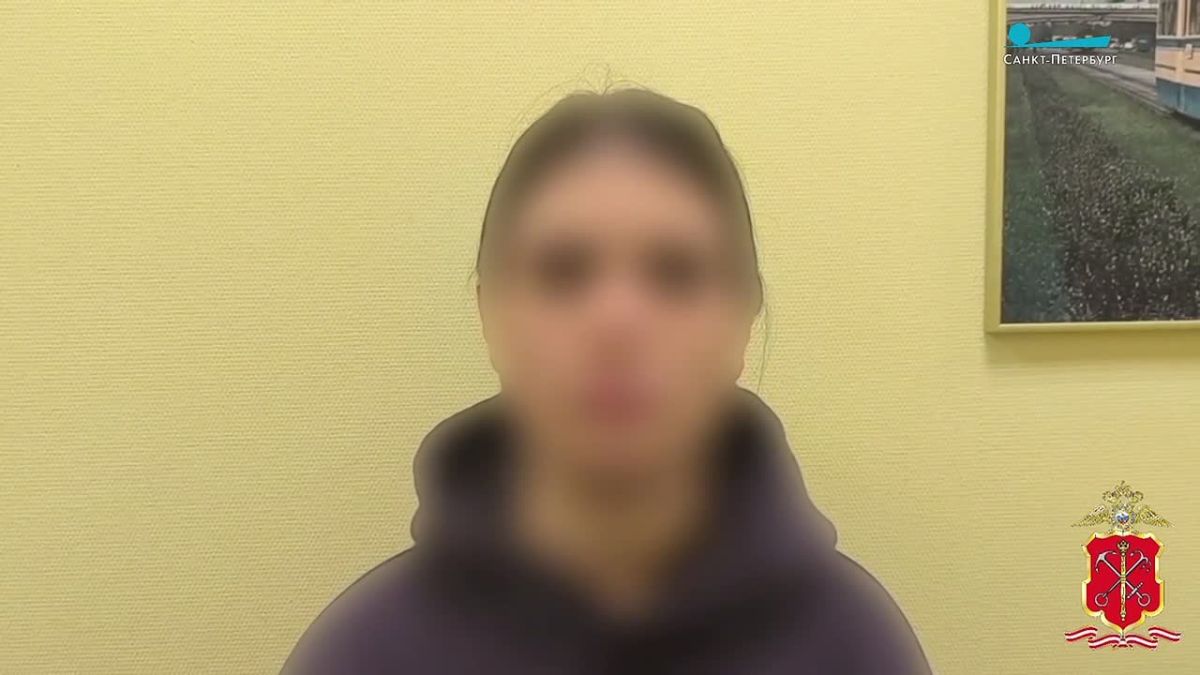 Полиция ликвидировала техцентр мошенников в Петербурге