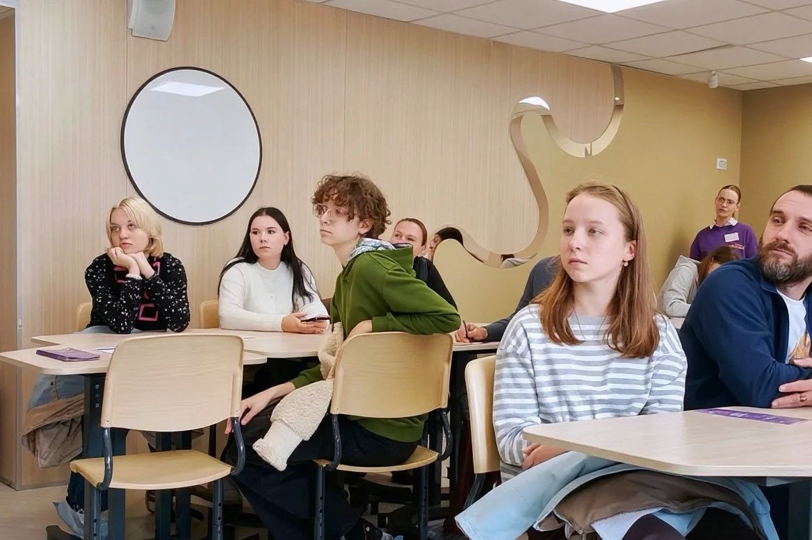 Александр Беглов: В петербургских колледжах начался Единый день открытых дверей Александр Беглов: В петербургских колледжах начался Единый день открытых дверей
