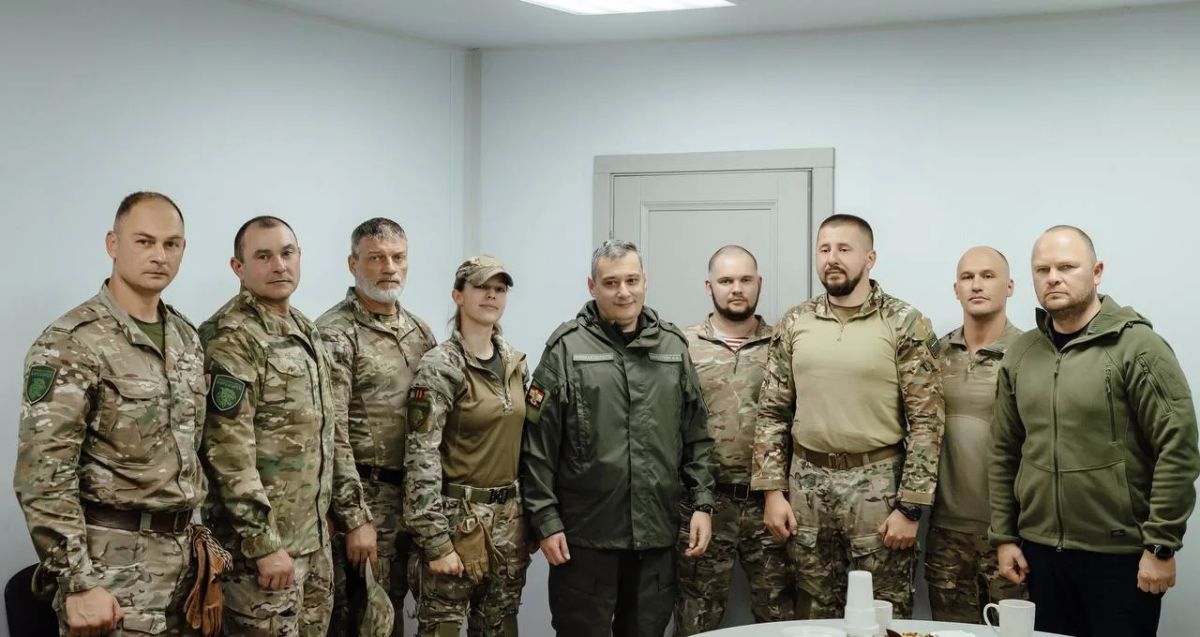 Андрей Медведев: Борьба с беспилотникам, пожалуй, одна из важнейших задач, которую сегодня выполняет бригада «БАРСКурск» Андрей Медведев: Борьба с беспилотникам, пожалуй, одна из важнейших задач, которую сегодня выполняет бригада «БАРСКурск»