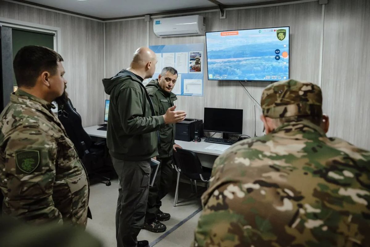 Андрей Медведев: Борьба с беспилотникам, пожалуй, одна из важнейших задач, которую сегодня выполняет бригада «БАРСКурск» Андрей Медведев: Борьба с беспилотникам, пожалуй, одна из важнейших задач, которую сегодня выполняет бригада «БАРСКурск»