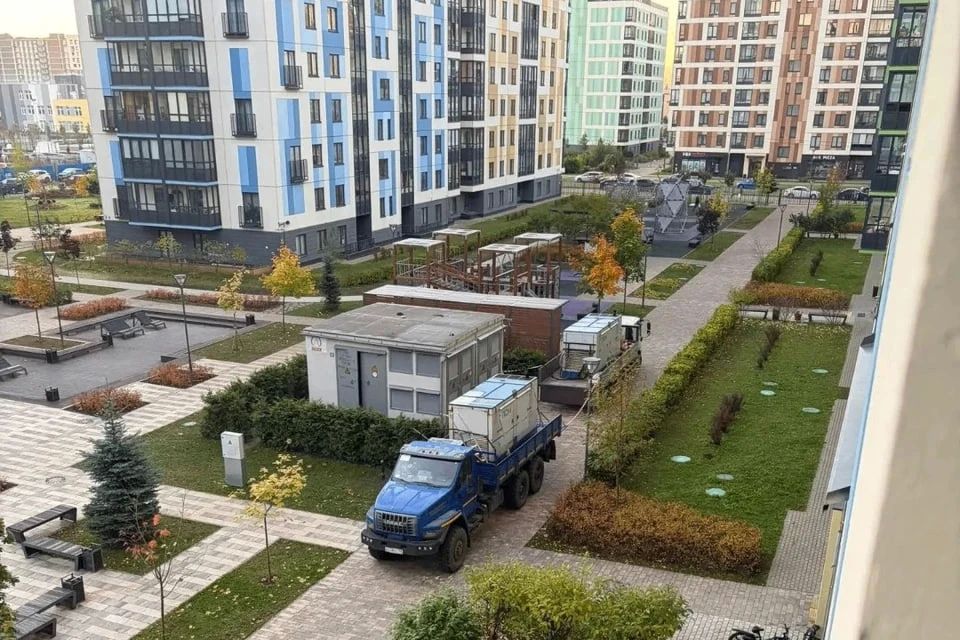 Жители Янино жалуются, что в их домах до сих пор нет света, воды и отопления — несмотря на сообщения о восстановлении электроснабжения, жители части домов продолжают сталкиваться с бытовыми трудностями