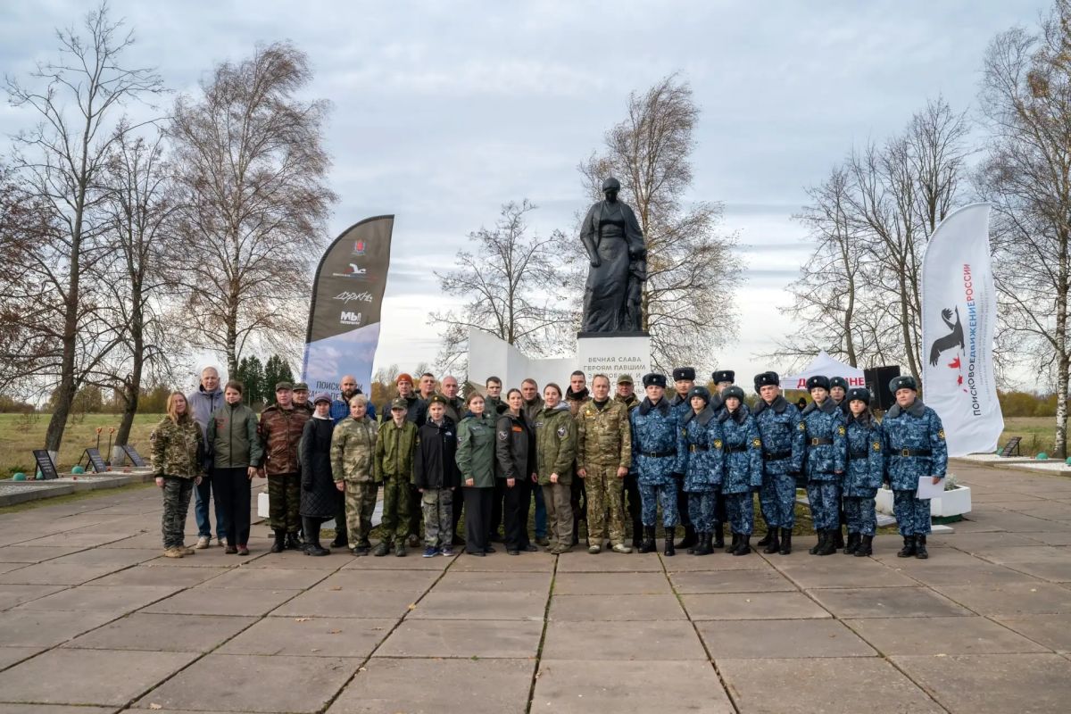 Останки 24 красноармейцев предали земле в Петербурге Останки 24 красноармейцев предали земле в Петербурге
