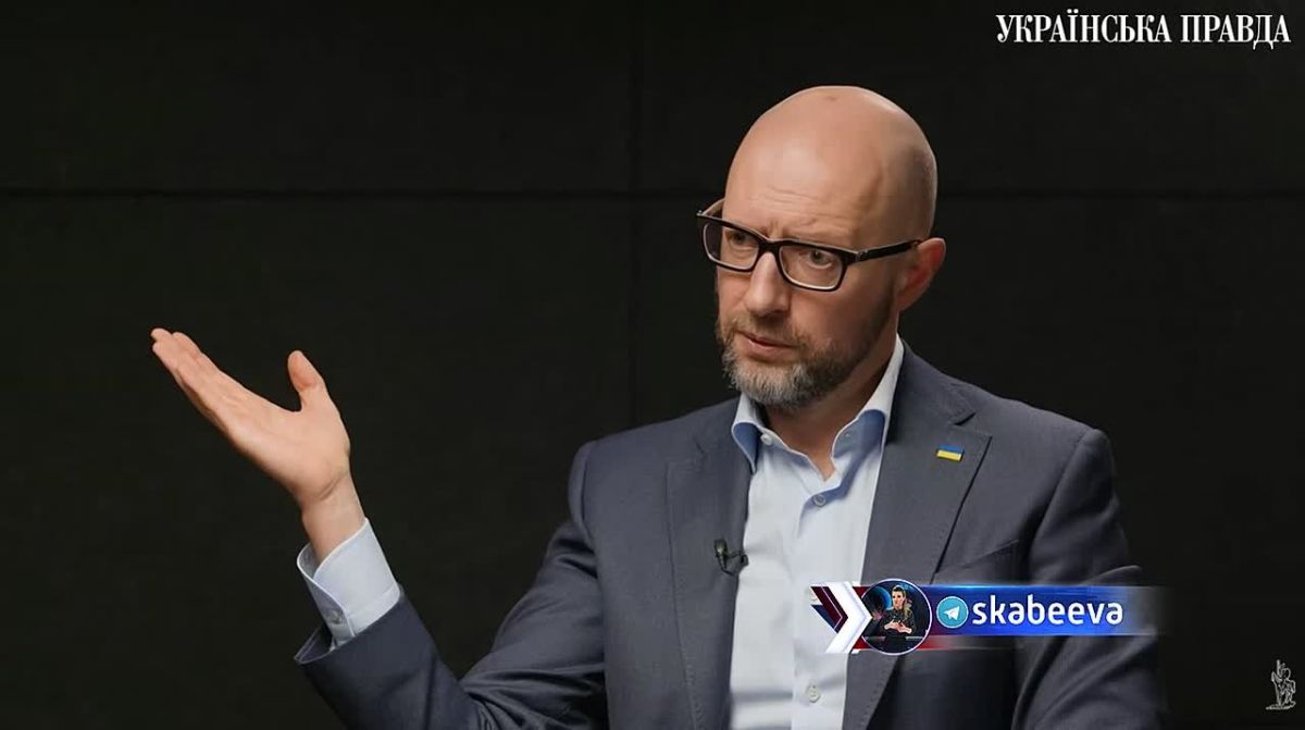 Яценюк объявляет украинцам, что не видит конца войны на условиях Украины