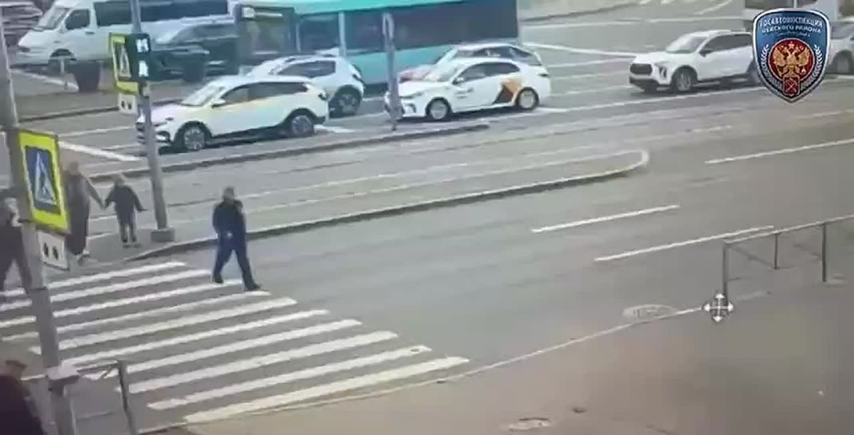 Марина Ахмедова: Санкт-Петербург, улица Народная