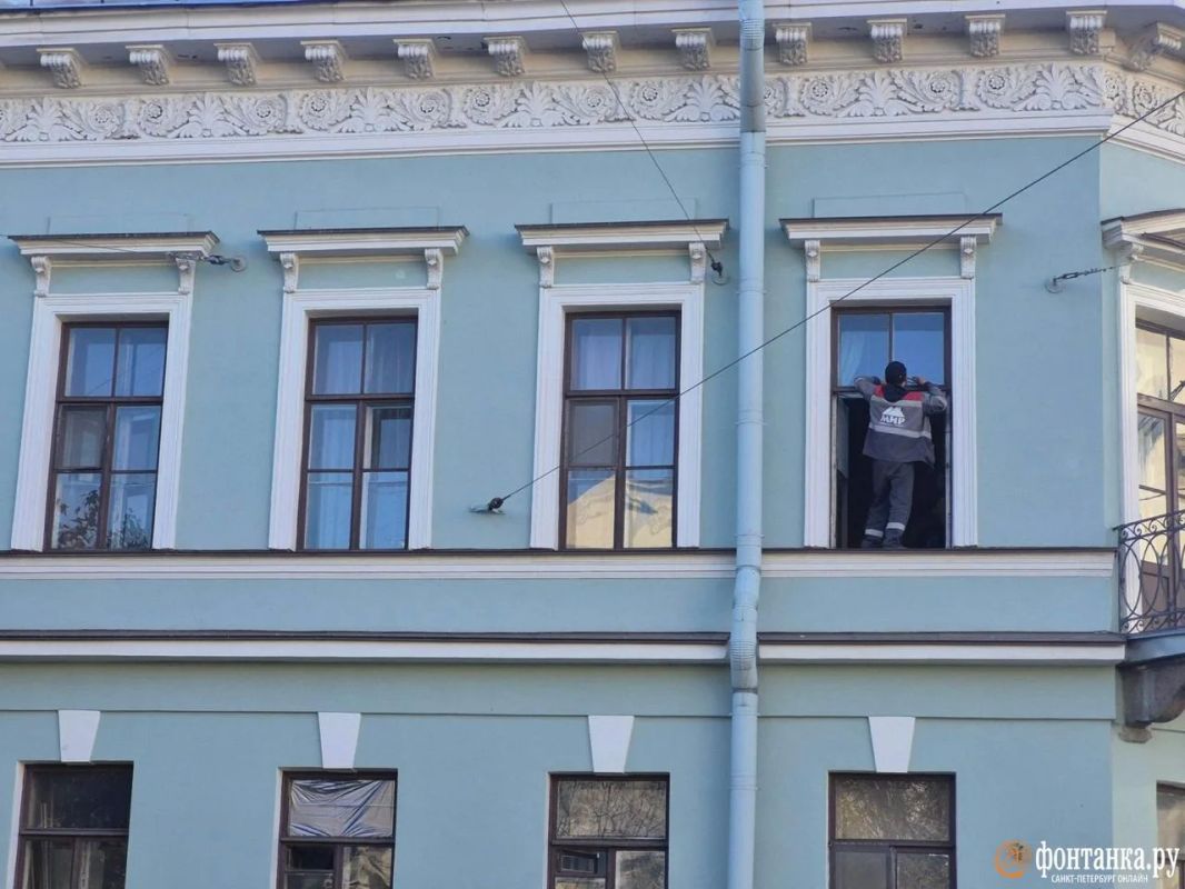 «Осторожно, осколки!». Василеостровцев после 18 октября просят аккуратнее гулять с собаками «Осторожно, осколки!». Василеостровцев после 18 октября просят аккуратнее гулять с собаками