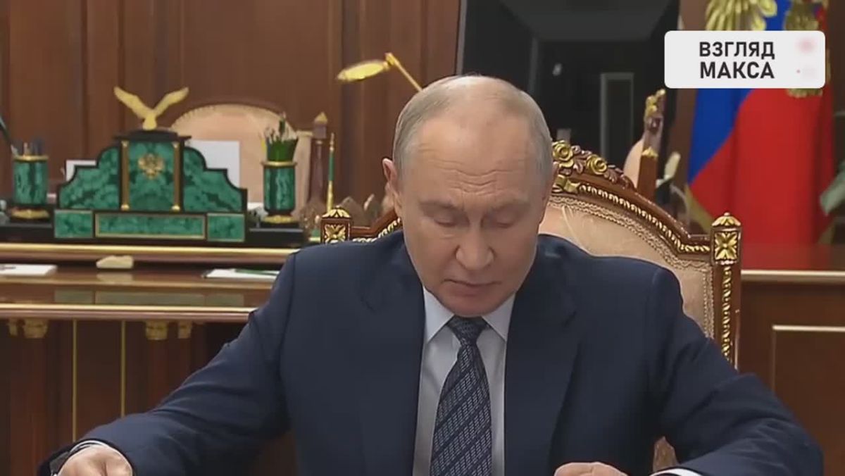 Президент России Владимир Путин провёл в Кремле рабочую встречу с министром спорта Михаилом Дегтярёвым