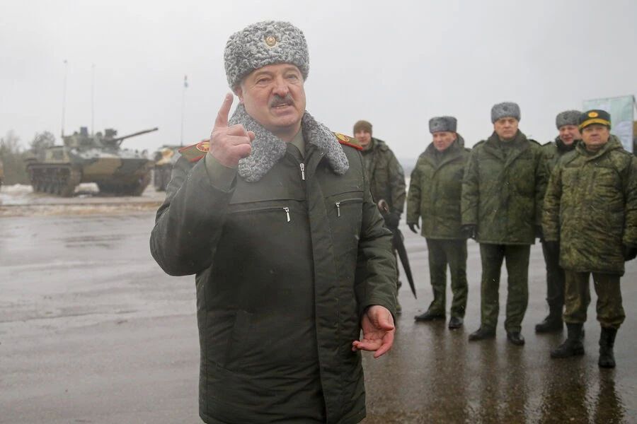 Замполит ВС РФ: Лукашенко правильно готовит ополчение Замполит ВС РФ: Лукашенко правильно готовит ополчение