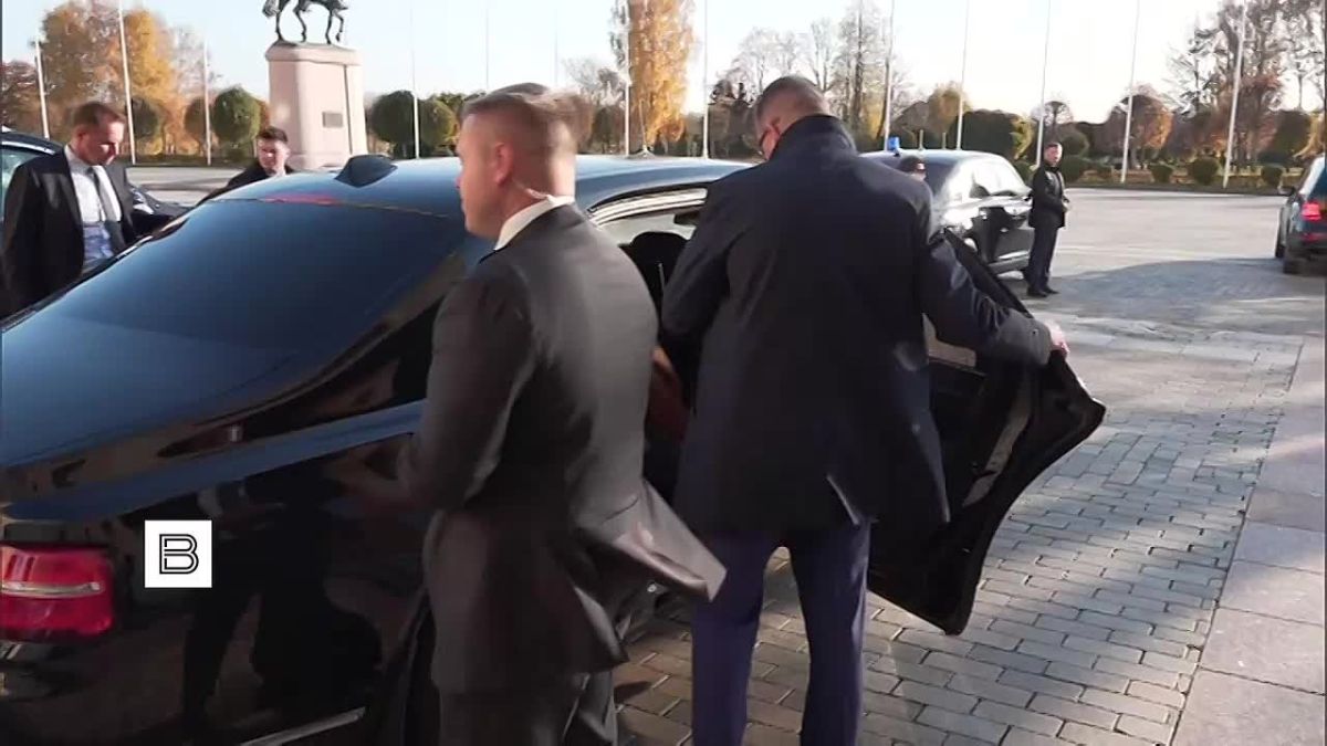 Стивен Уиткофф покинул Константиновский дворец в Санкт-Петербурге, где завершились переговоры с Владимиром Путиным