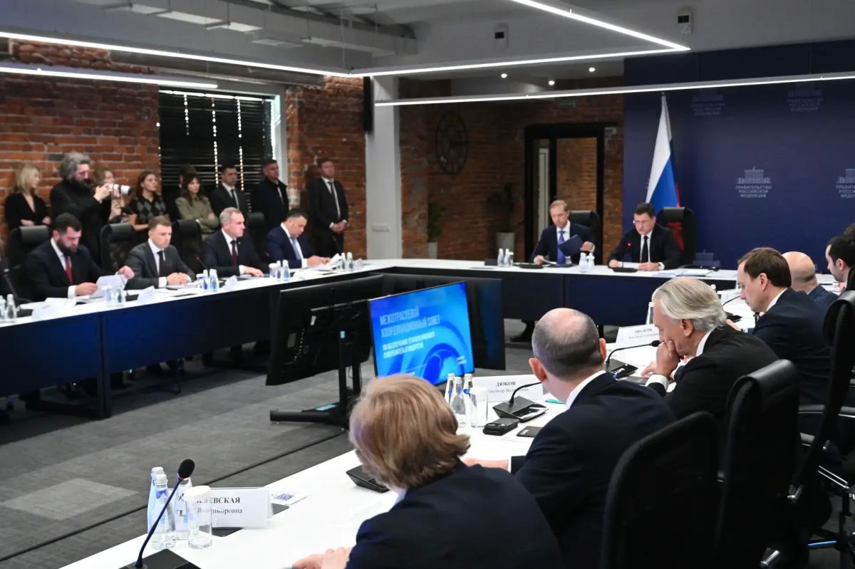 Губернатор Санкт-Петербурга Александр Беглов принял участие в заседании Межотраслевого координационного совета по технологическому суверенитету и лидерству Губернатор Санкт-Петербурга Александр Беглов принял участие в заседании Межотраслевого координационного совета по технологическому суверенитету и лидерству