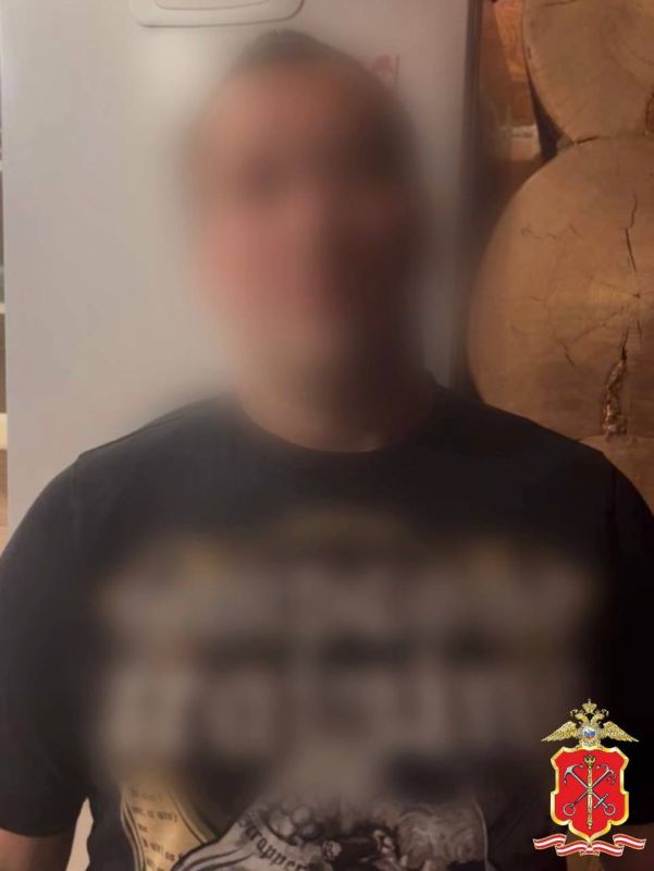 Сотрудники полиции задержали подозреваемых в серии хищений дорогостоящих автомобилей в Санкт-Петербурге и Ленинградской области