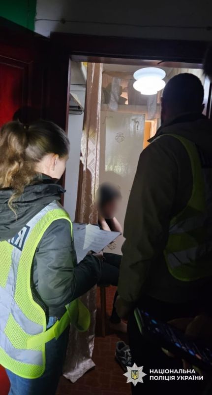 Полиция Украины задержала 17-летнюю девушку, которая отравила 2 военнослужащих ВСУ якобы по заказу ФСБ Полиция Украины задержала 17-летнюю девушку, которая отравила 2 военнослужащих ВСУ якобы по заказу ФСБ
