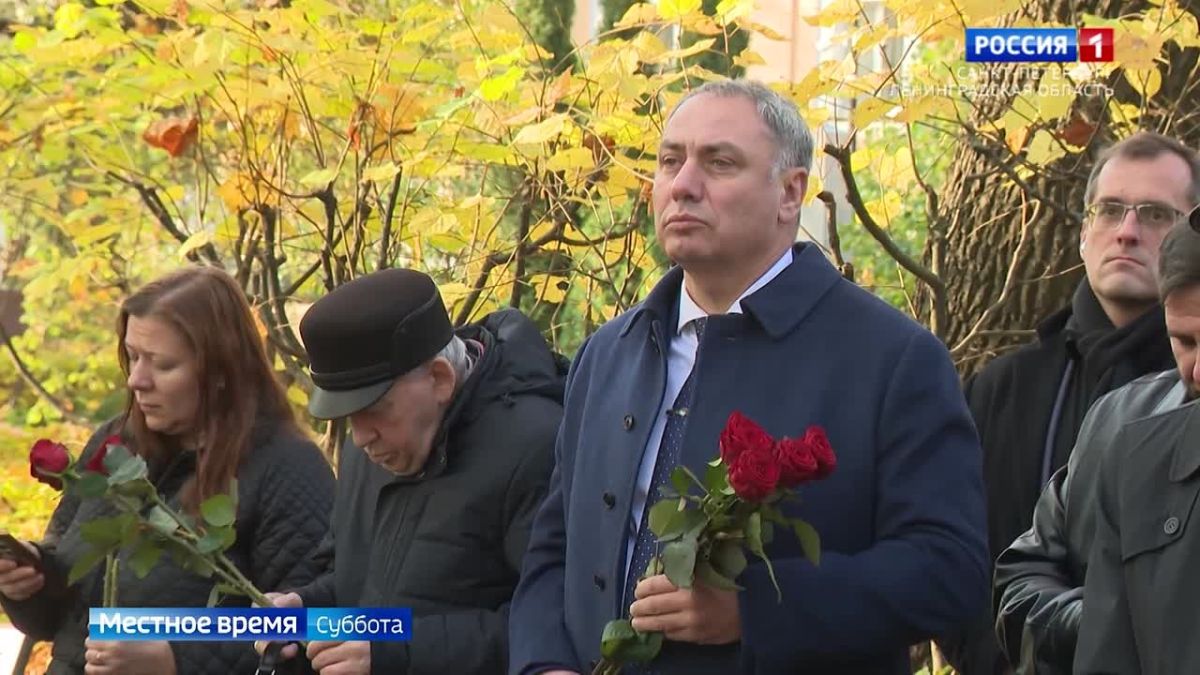 В Александро-Невской лавре открыли памятные доски выдающимся военным медикам