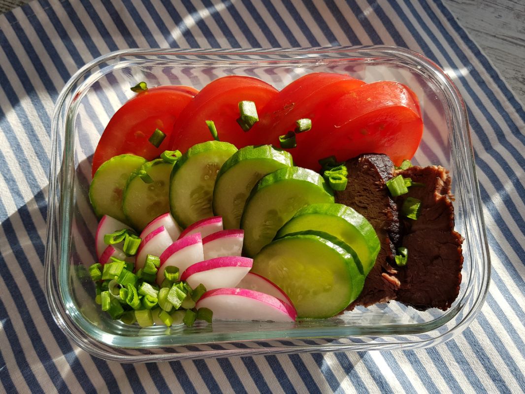 Сибирский боул для прогулки: сытный обед из простых продуктов