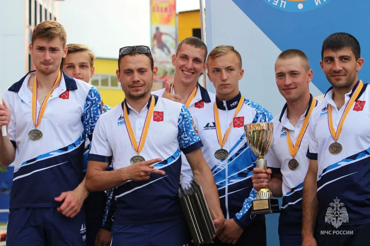 Петербургские спортсмены МЧС России готовятся к чемпионатам мира по пожарно-спасательному спорту Петербургские спортсмены МЧС России готовятся к чемпионатам мира по пожарно-спасательному спорту