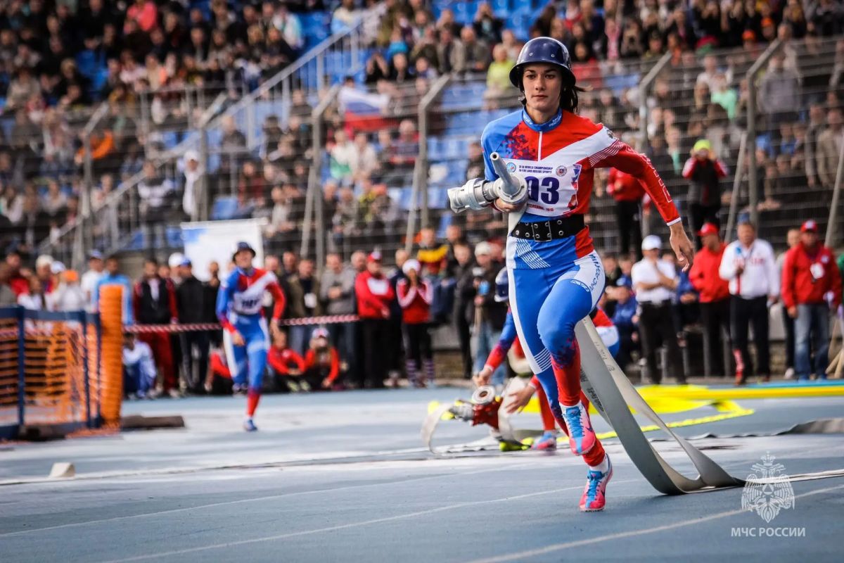 Петербургские спортсмены МЧС России готовятся к чемпионатам мира по пожарно-спасательному спорту Петербургские спортсмены МЧС России готовятся к чемпионатам мира по пожарно-спасательному спорту