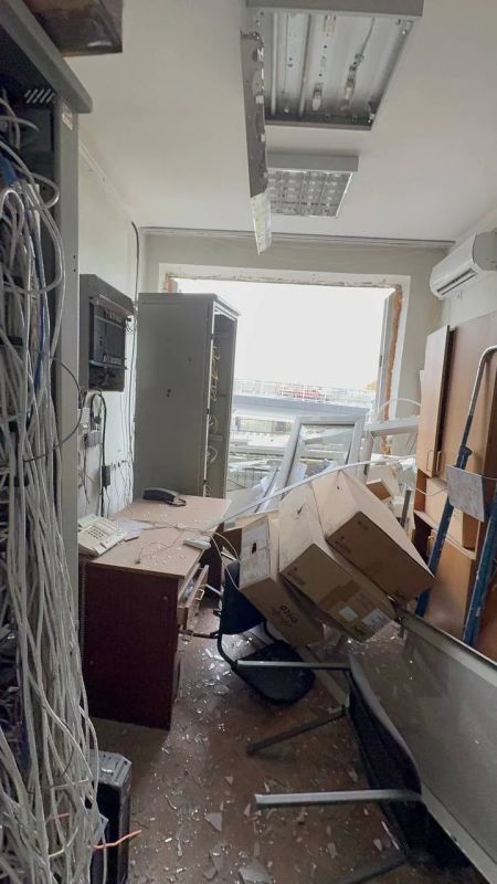 Юлия Витязева: Повреждения офиса ДТЭК Киевские электросети во время массированной атаки на Киев Юлия Витязева: Повреждения офиса ДТЭК Киевские электросети во время массированной атаки на Киев