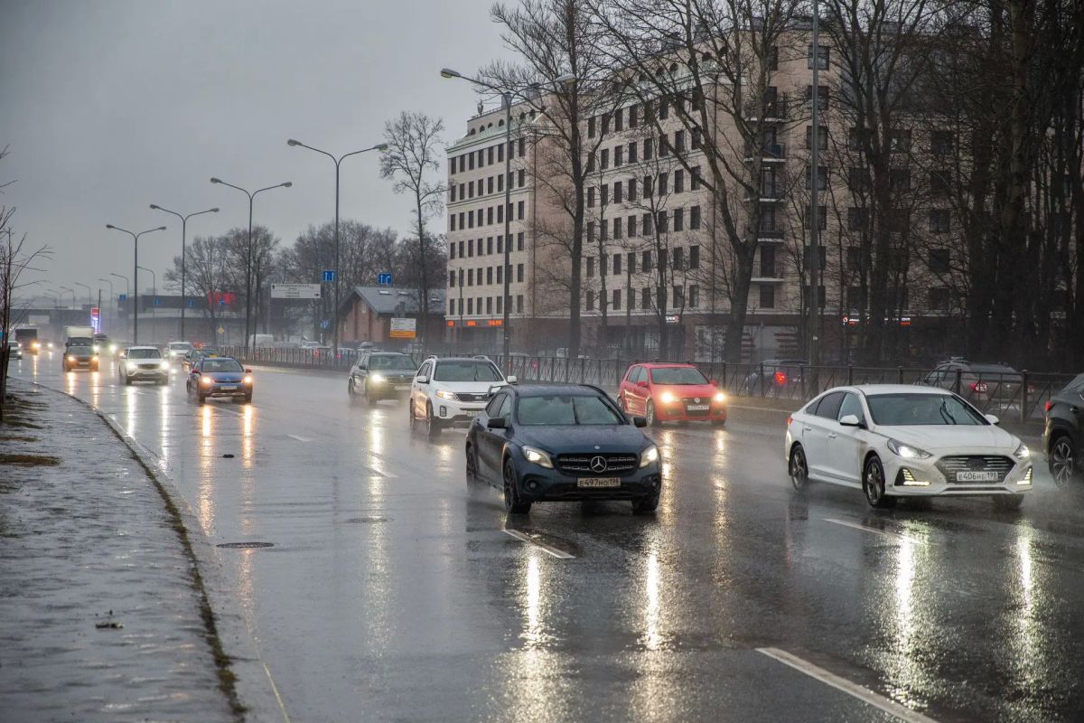 От рекордного тепла до мокрого снега: петербуржцев ждет похолодание