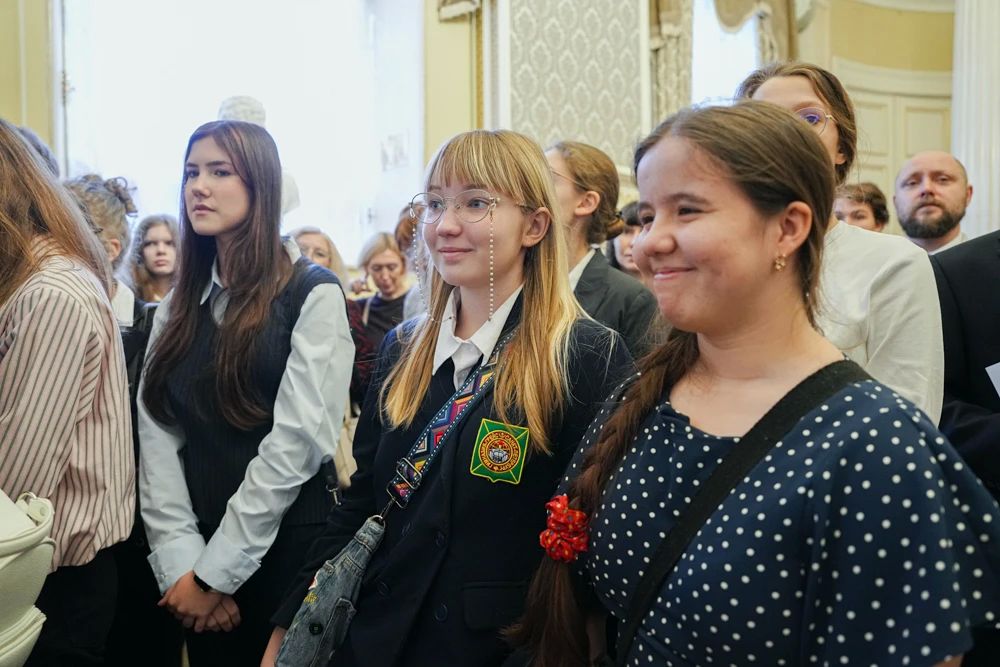 В Мариинском дворце представили работы участников конкурса «Ленинградская победа В Мариинском дворце представили работы участников конкурса «Ленинградская победа