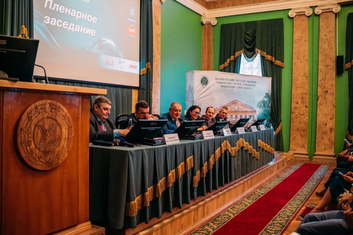 Конференция в ПГУПС собрала свыше 300 экспертов по технологиям безопасности на транспорте Конференция в ПГУПС собрала свыше 300 экспертов по технологиям безопасности на транспорте