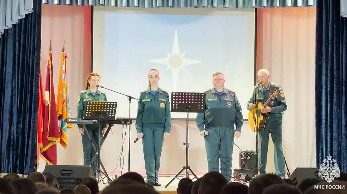 «Звезда надежды» зажглась в Гарнизонном клубе #петербургскихспасателей
