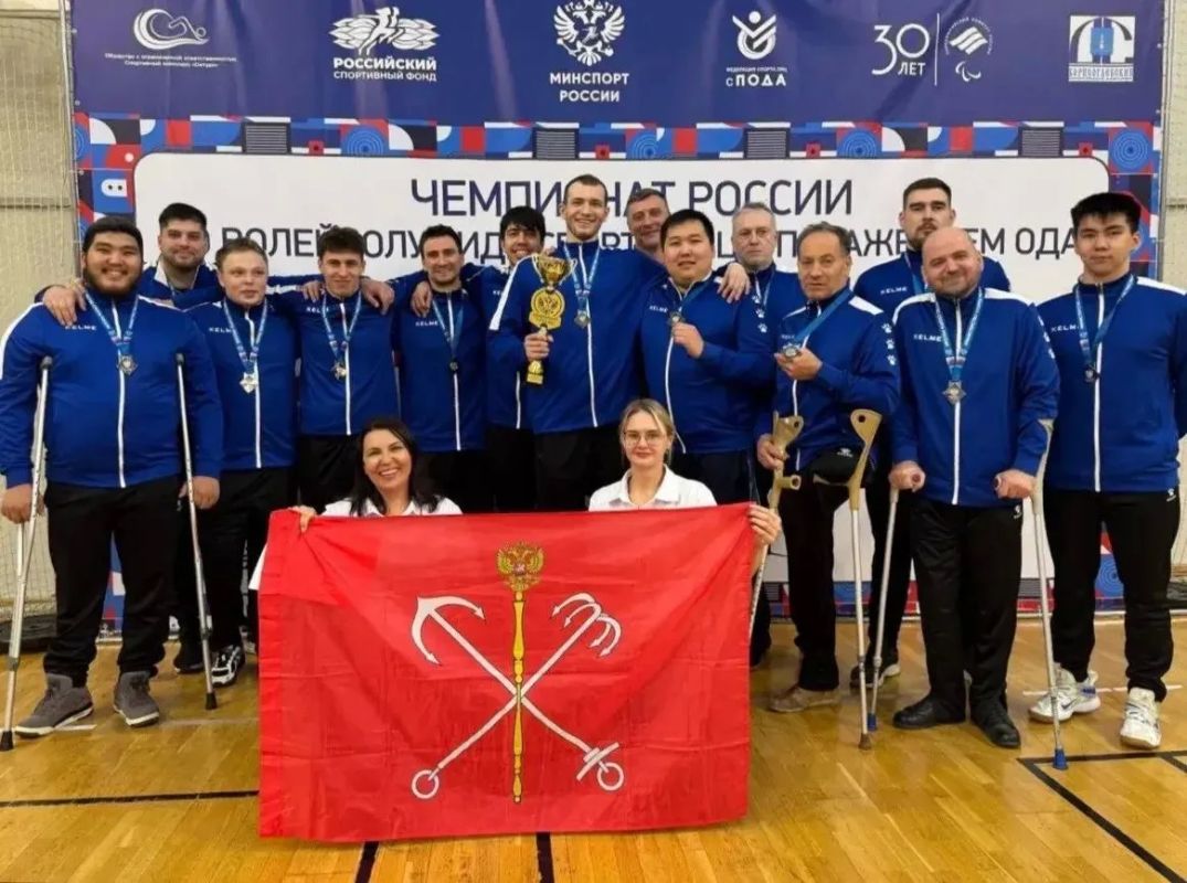 Историческое серебро чемпионата России по волейболу сидя среди мужских команд в Раменском!