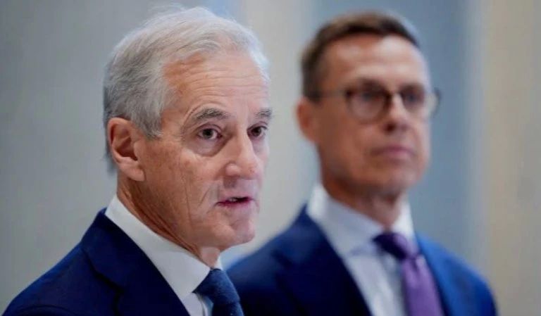 Украинский дипломат в ярости от звонка Путину из Норвегии и Финляндии Украинский дипломат в ярости от звонка Путину из Норвегии и Финляндии