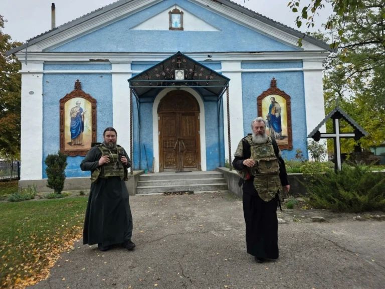 Александр Коц: Первым к Алешкам проехал священник Александр Коц: Первым к Алешкам проехал священник