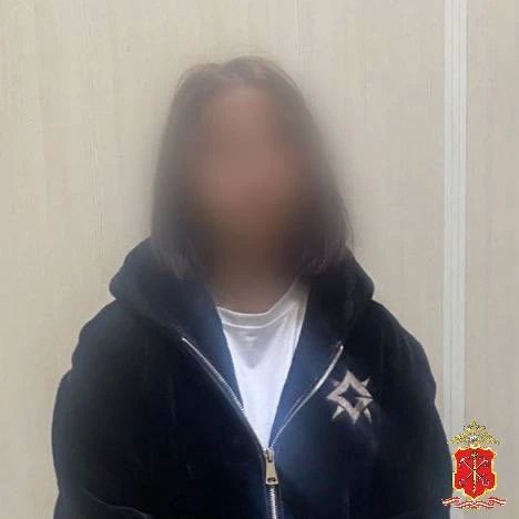 Полиция задержала домработницу петербурженки, подозреваемую в краже ювелирных украшений Полиция задержала домработницу петербурженки, подозреваемую в краже ювелирных украшений